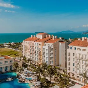 https://studio-em-resort-5-estrelas.santa-catarina-brasil.com